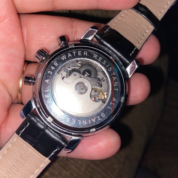 Watch - Picture 2 of 10